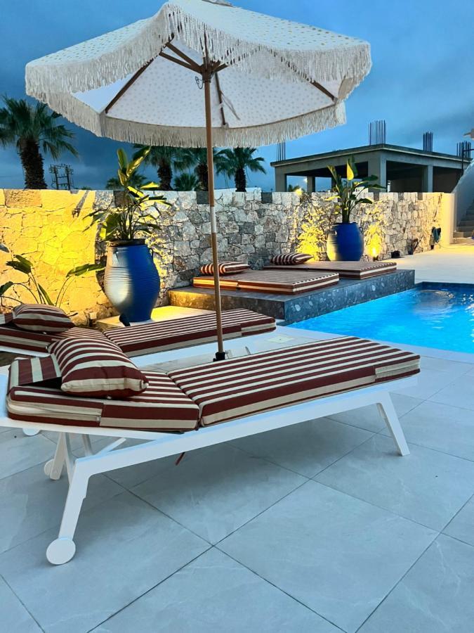 Cora May Central Villa With Private Pool 200M To The Beach Faliraki Exterior foto